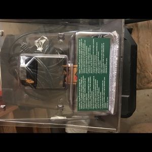 Car battery trickler